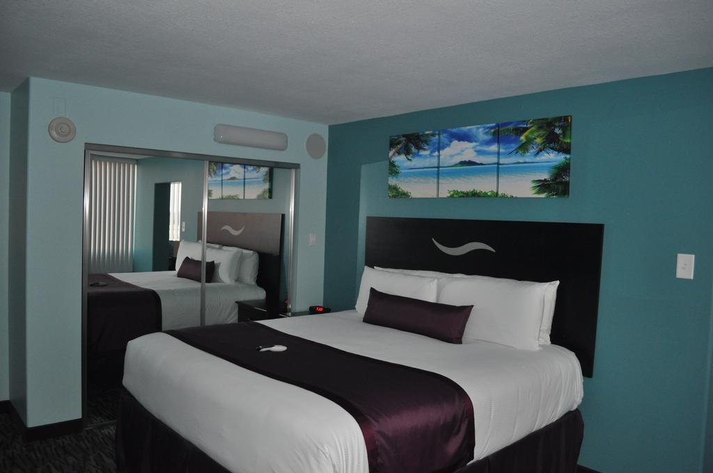 California Palms Hotel And Suites Austintown Dış mekan fotoğraf