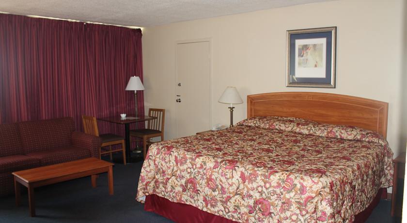 California Palms Hotel And Suites Austintown Oda fotoğraf