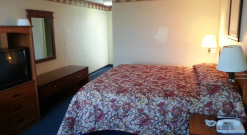 California Palms Hotel And Suites Austintown Oda fotoğraf